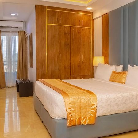 Swiss International Beland Hotel Owerri Bagian luar foto