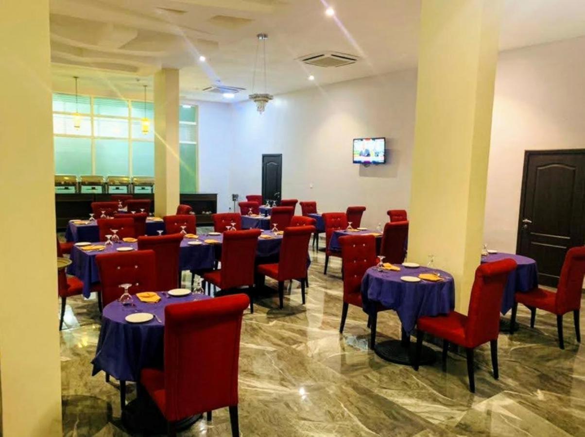Swiss International Beland Hotel Owerri Bagian luar foto